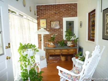 Enlarge photo 80