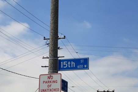 15th St