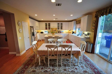 Bridget & Kelly (kitchen)