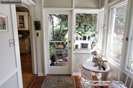 Enlarge photo 12