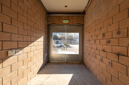 Enlarge photo 89