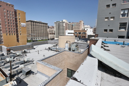 Enlarge photo 18