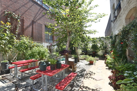 Enlarge photo 4