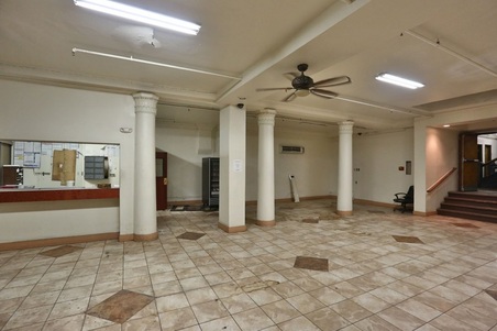 Enlarge photo 21