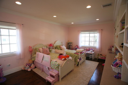 Enlarge photo 32