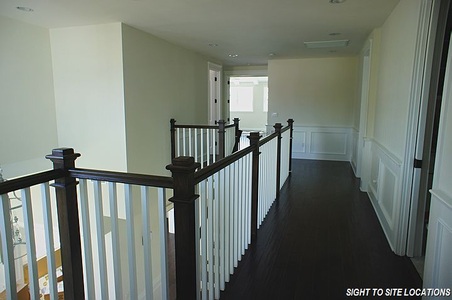 Enlarge photo 40