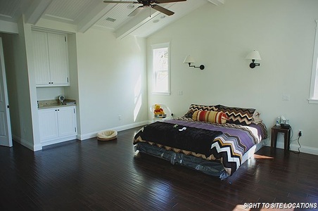 Enlarge photo 44