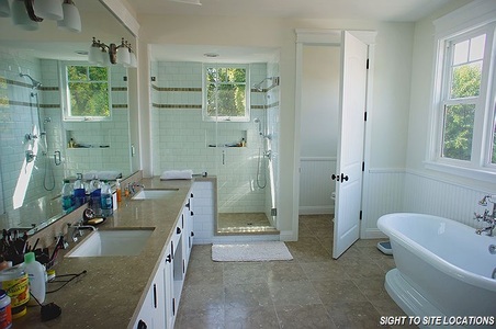 Enlarge photo 46