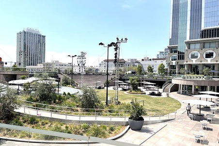 Enlarge photo 214