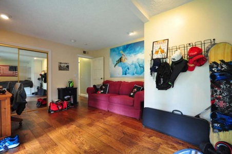 Enlarge photo 46