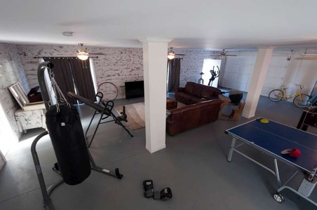 Enlarge photo 59