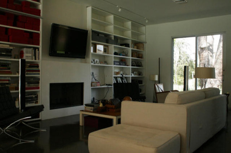 Enlarge photo 18