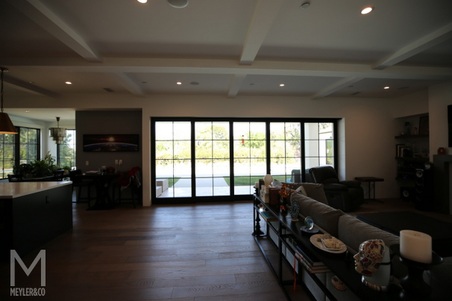 Enlarge photo 23