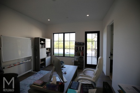 Enlarge photo 26