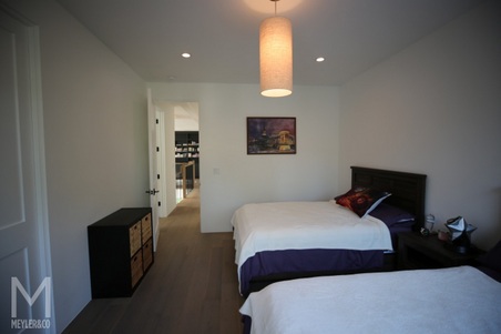 Enlarge photo 42