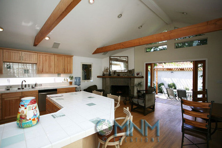 Enlarge photo 4