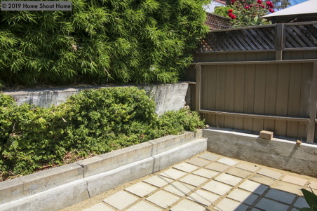 Enlarge photo 27