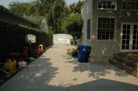 Enlarge photo 25
