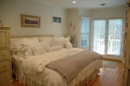 Enlarge photo 36