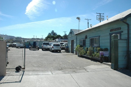 Enlarge photo 11
