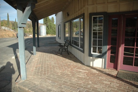 Enlarge photo 51