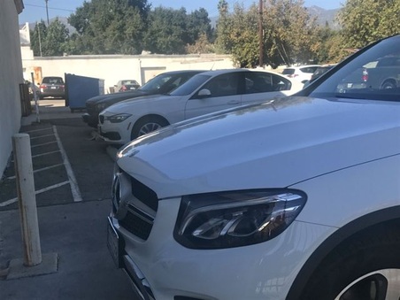 Pasadena Store Ext Lot/Front
