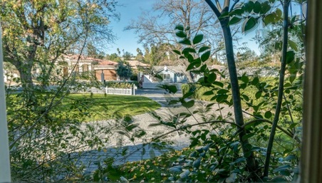 Enlarge photo 5
