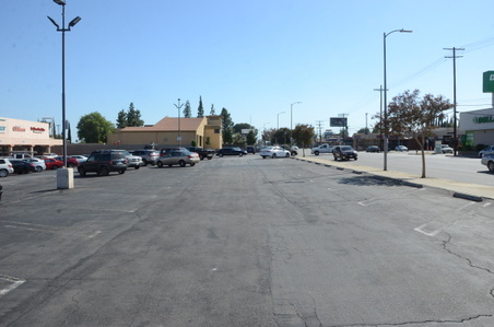 El Queso Grande -parking lot