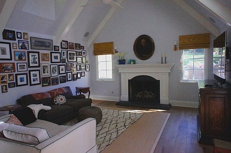 Enlarge photo 19
