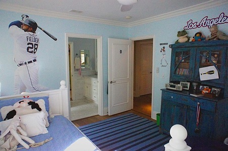 Enlarge photo 48