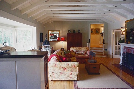 Enlarge photo 2