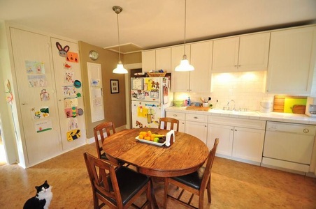 Enlarge photo 23