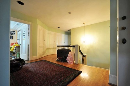 Enlarge photo 36
