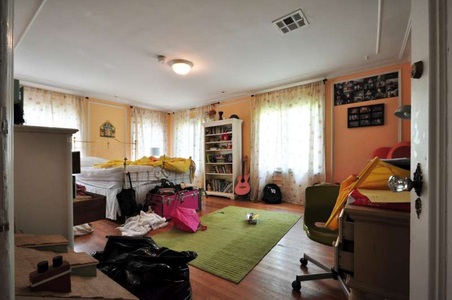 Enlarge photo 54