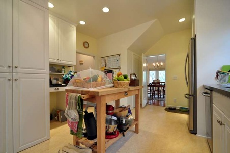 Enlarge photo 23