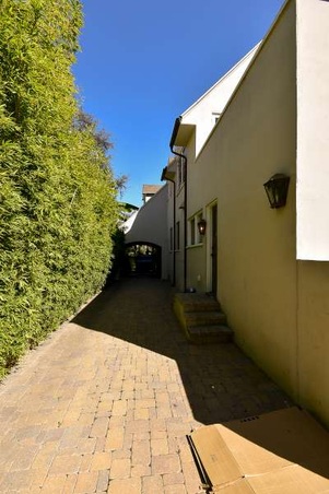 Enlarge photo 110