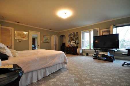 Enlarge photo 40