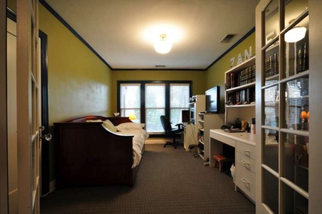 Enlarge photo 46