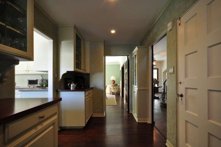 Enlarge photo 30