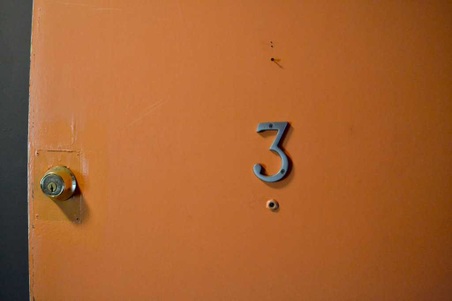 Hollywood Hills Apartments 3