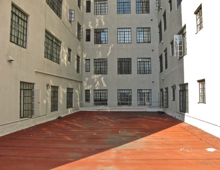 Enlarge photo 51