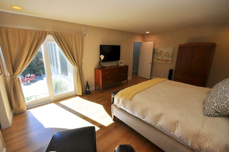 Enlarge photo 42