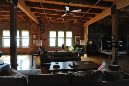 Enlarge photo 19