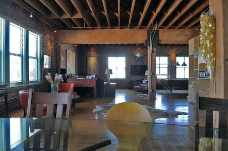 Enlarge photo 51
