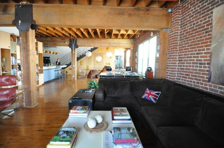 Enlarge photo 62