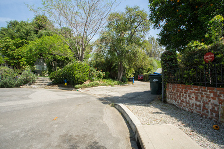 Enlarge photo 81