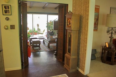 Enlarge photo 11