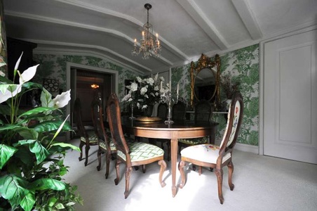 Enlarge photo 22