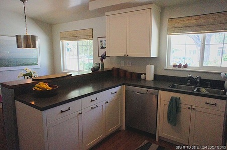 Enlarge photo 28