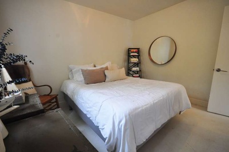 Enlarge photo 36